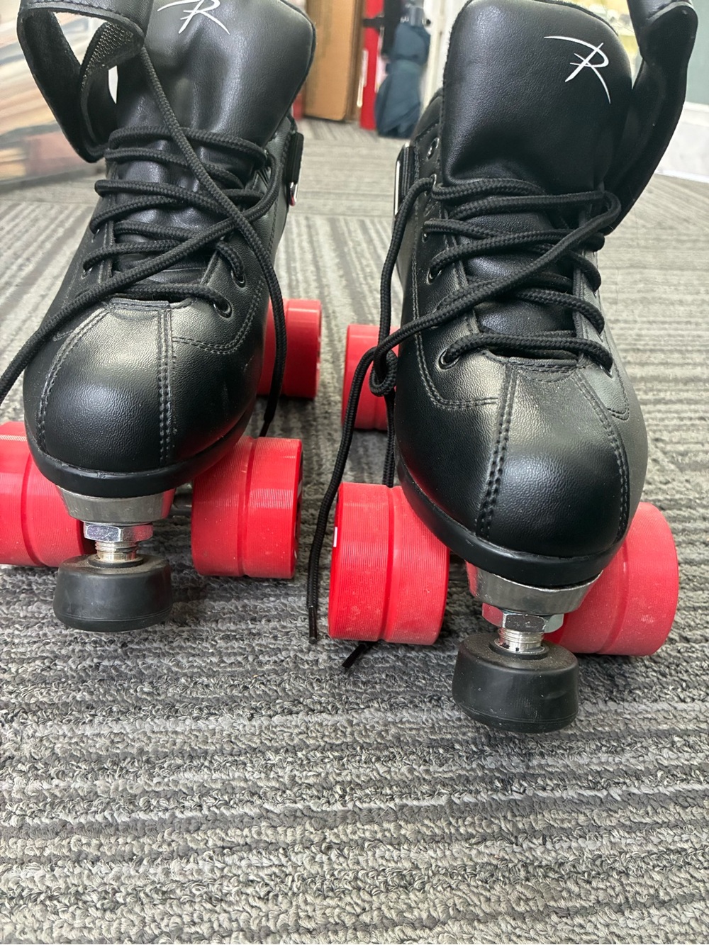 Riedell Black/Dart Red Retro Roller Skate - Riedell - Picture 3 of 3